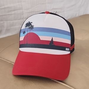 Roxy trucker hat